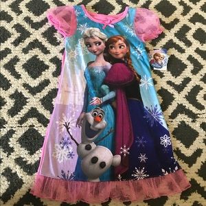 Disney Frozen Toddler Girls sleepwear. Size 4T